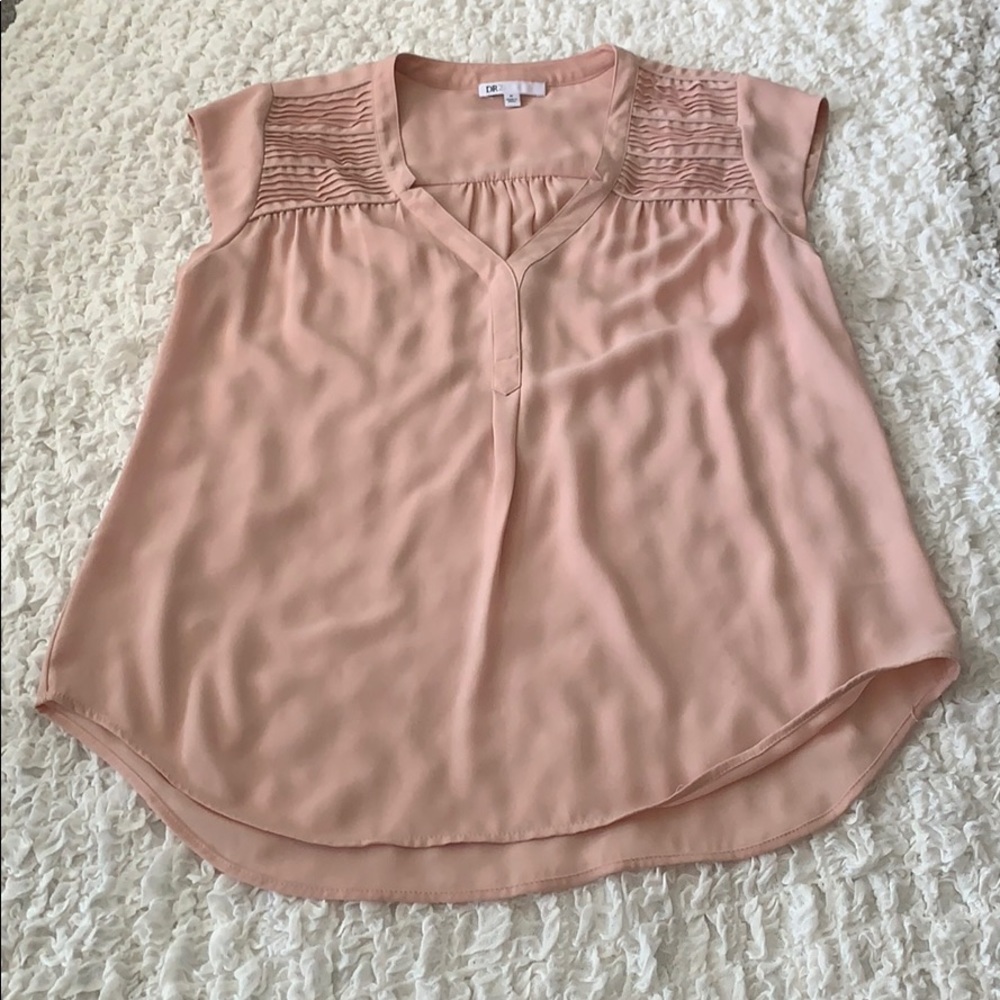DR2 sleeveless blouse